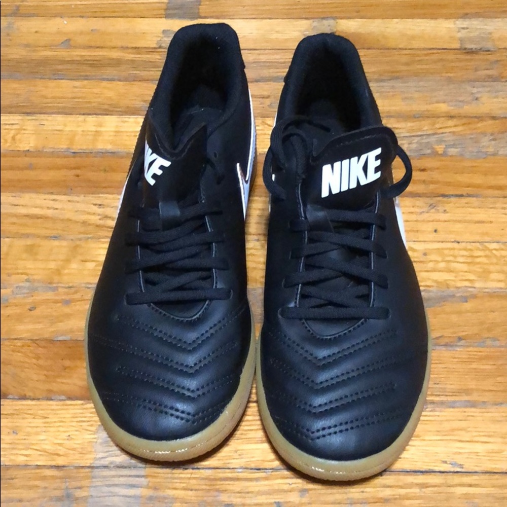 Nike Tiempox Mens soccer shoes size 6.5